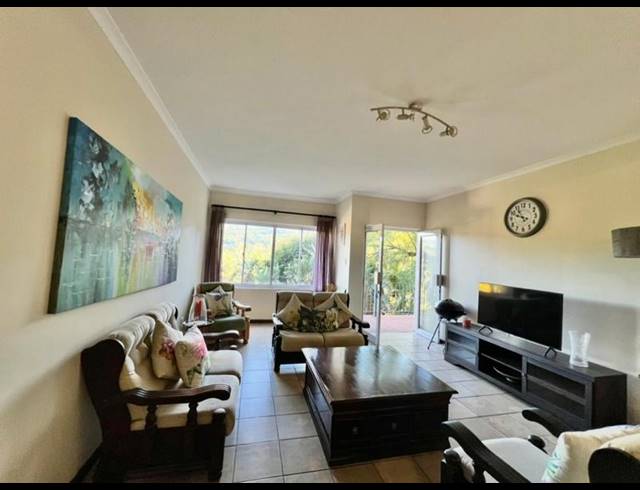 2 BEDROOM PROPERTY TO RENT IN PRESTBURY